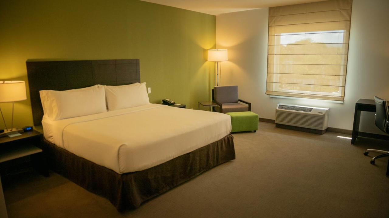 Holiday Inn Express Managua By Ihg Exterior photo