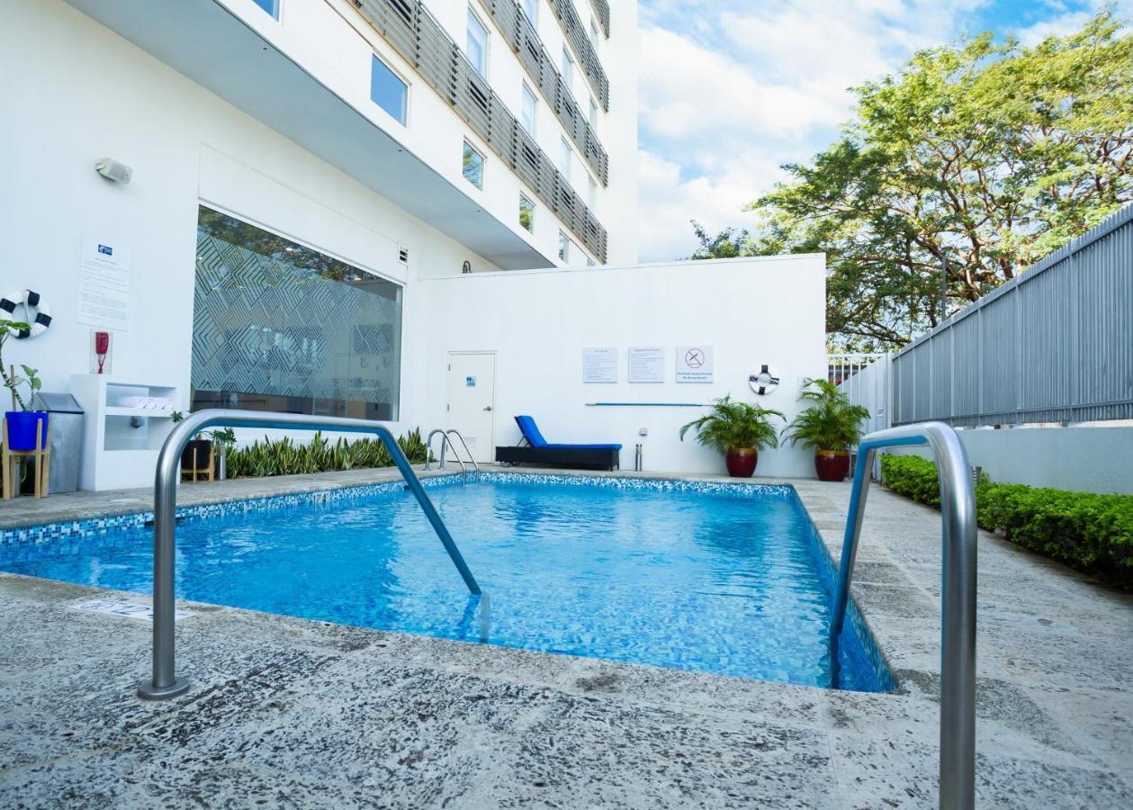 Holiday Inn Express Managua By Ihg Exterior photo
