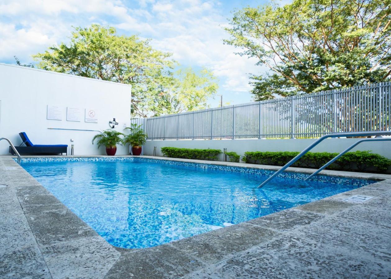 Holiday Inn Express Managua By Ihg Exterior photo