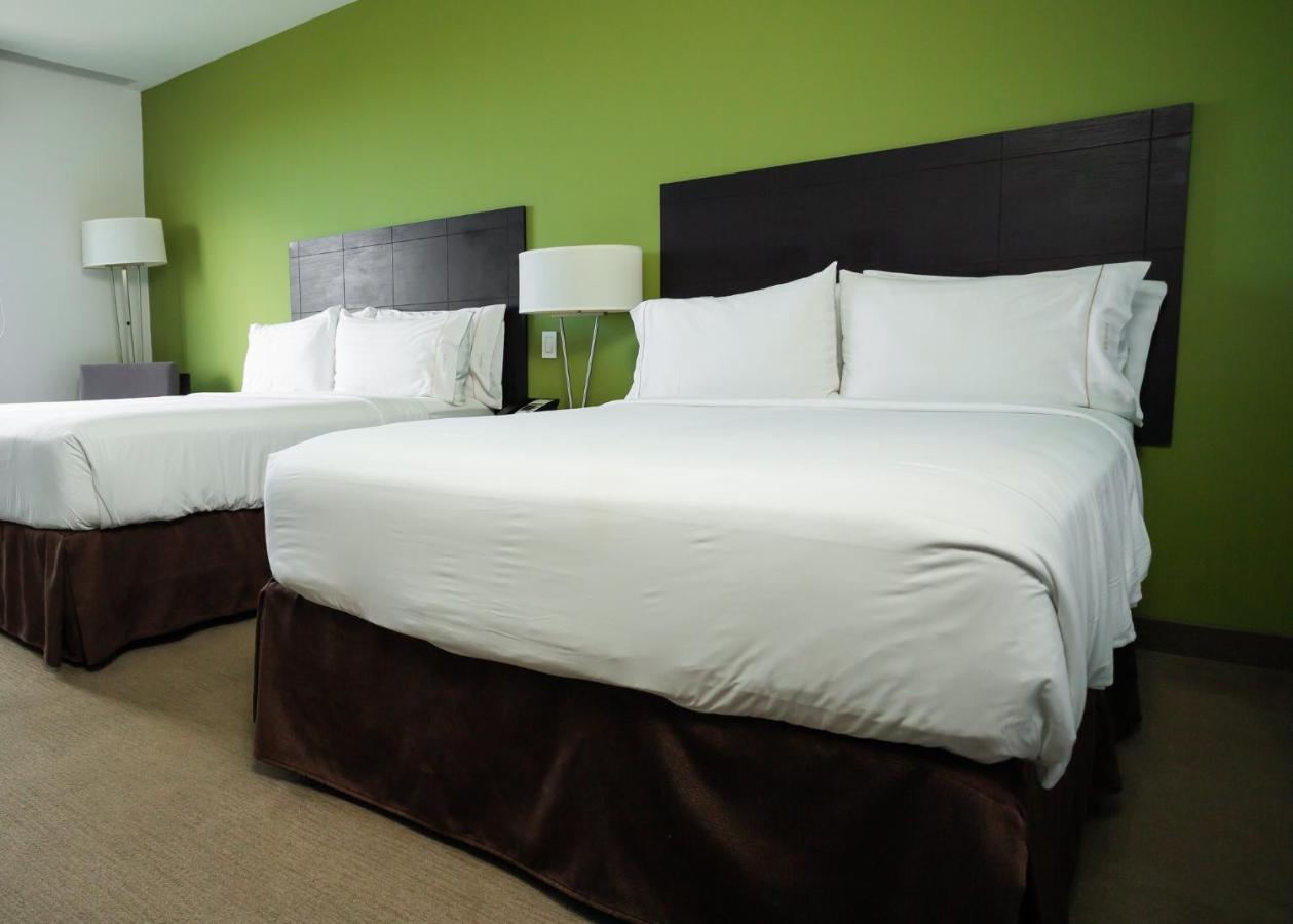 Holiday Inn Express Managua By Ihg Exterior photo
