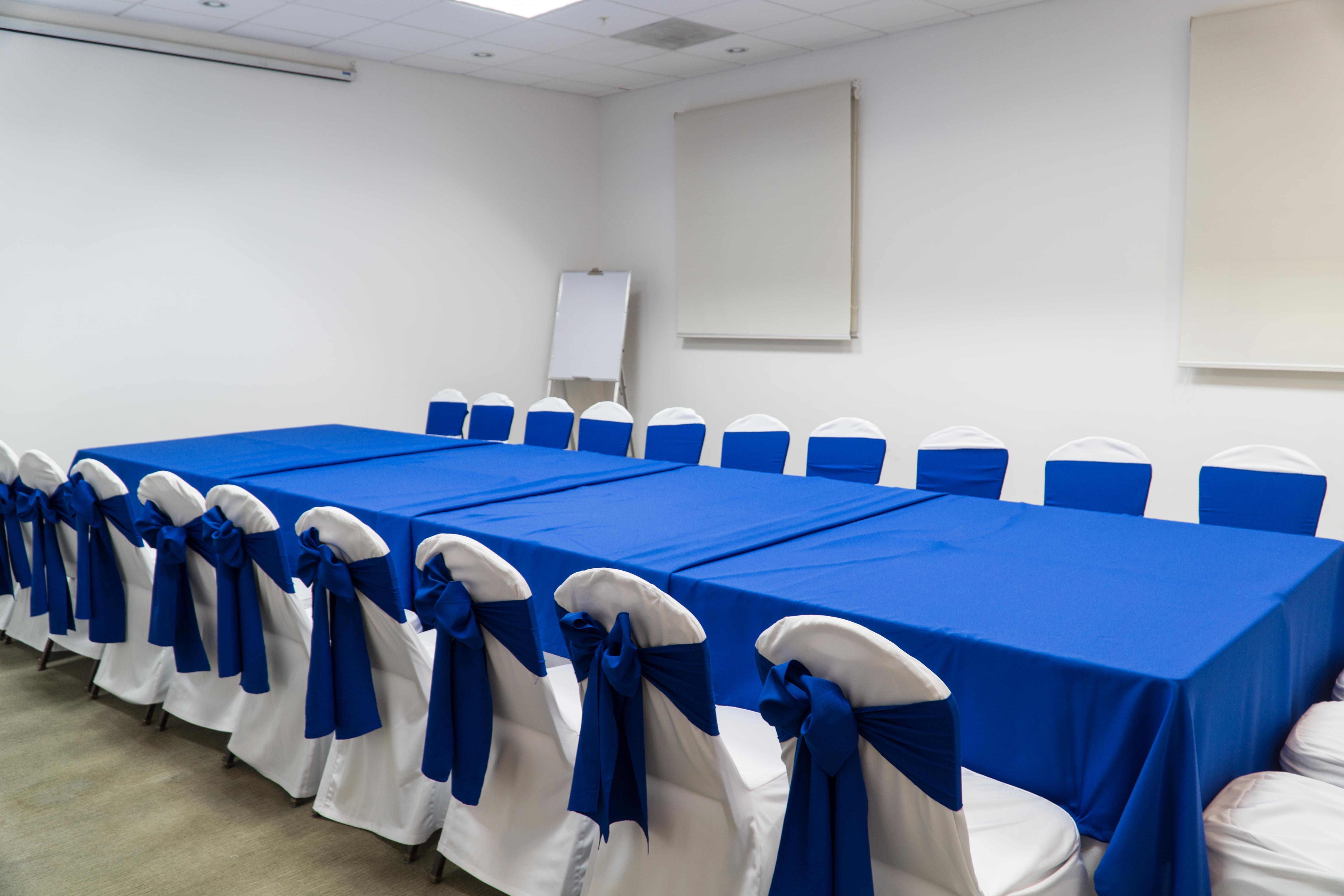 Holiday Inn Express Managua By Ihg Exterior photo