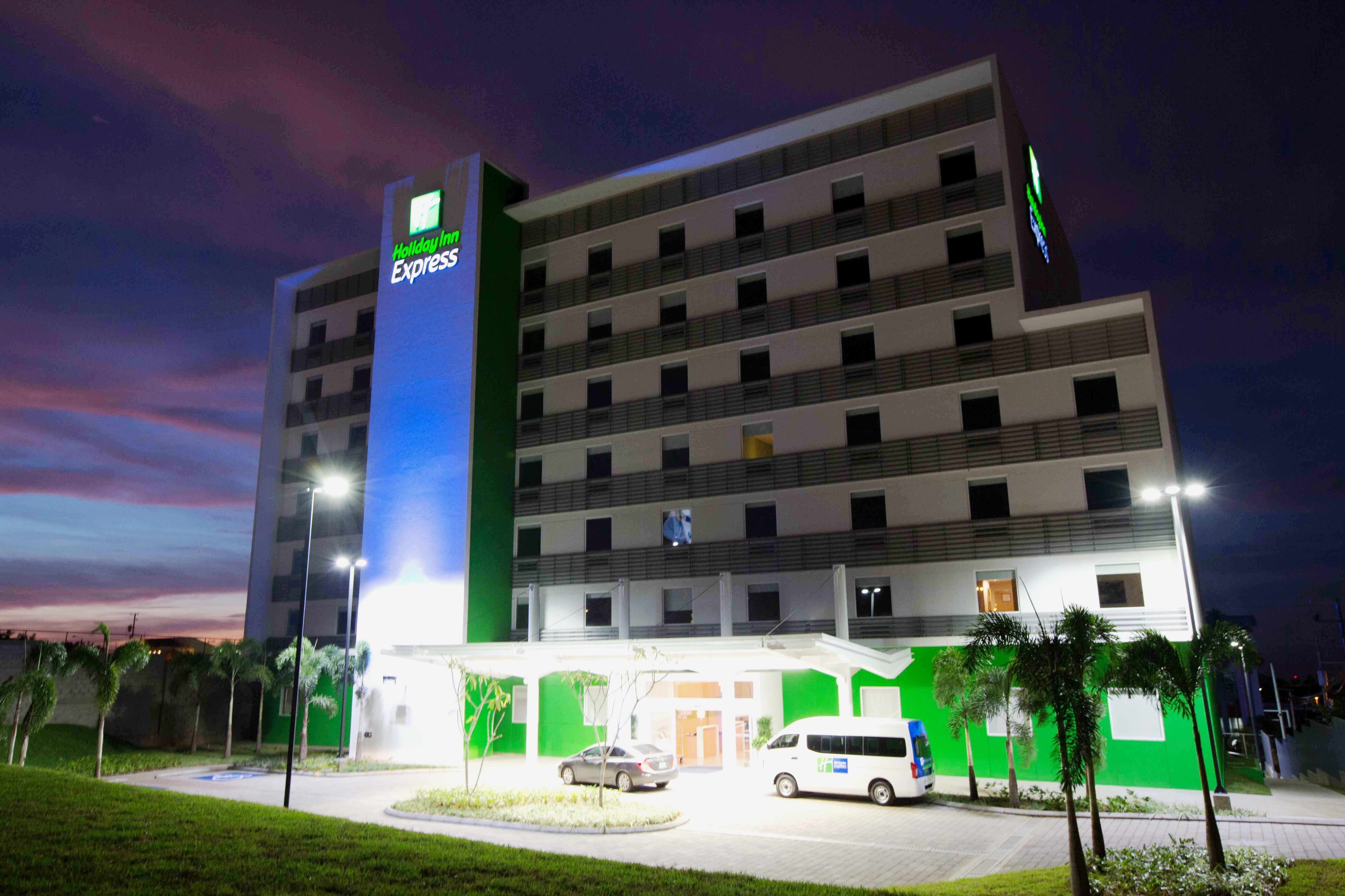 Holiday Inn Express Managua By Ihg Exterior photo