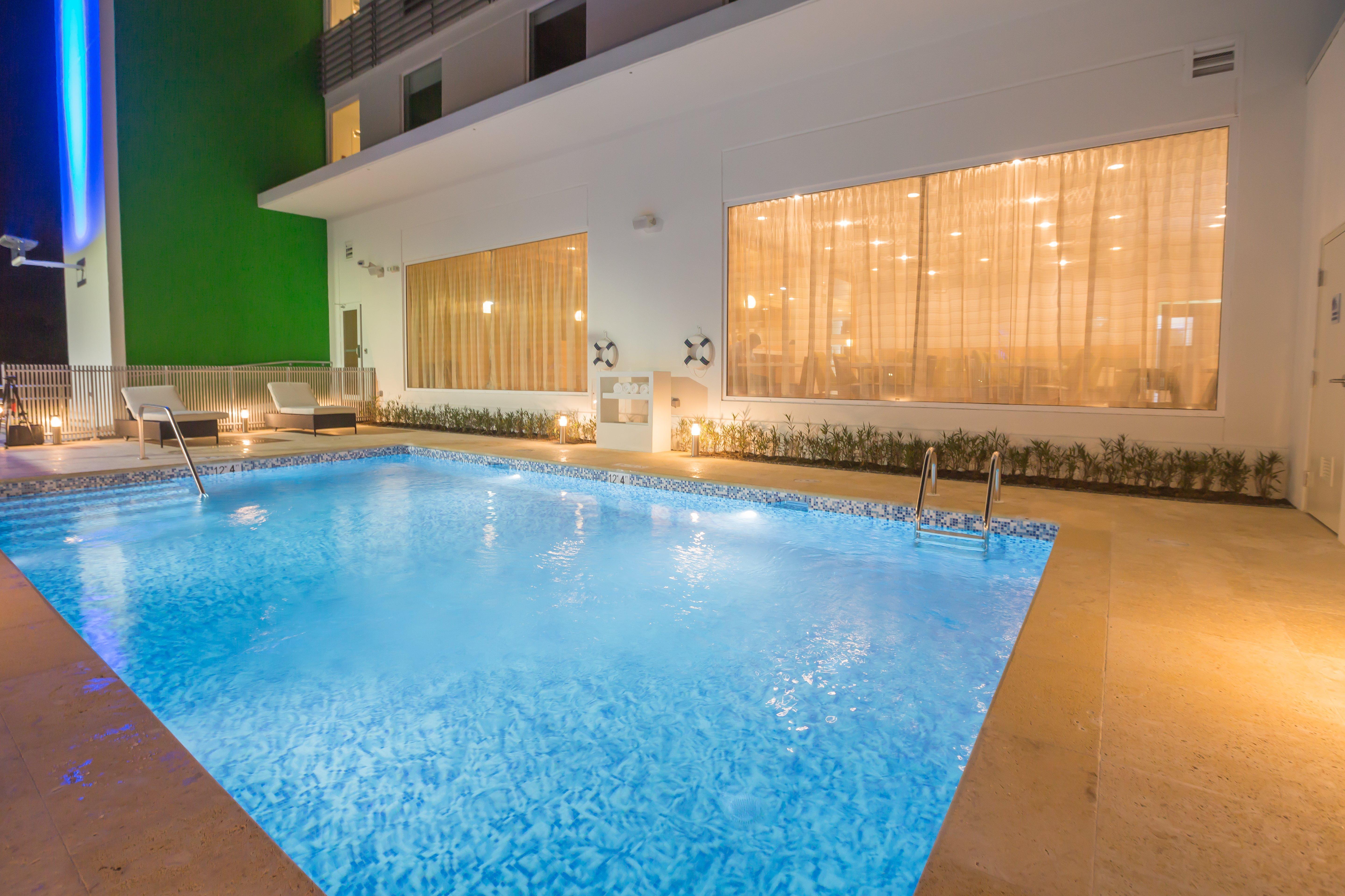 Holiday Inn Express Managua By Ihg Exterior photo