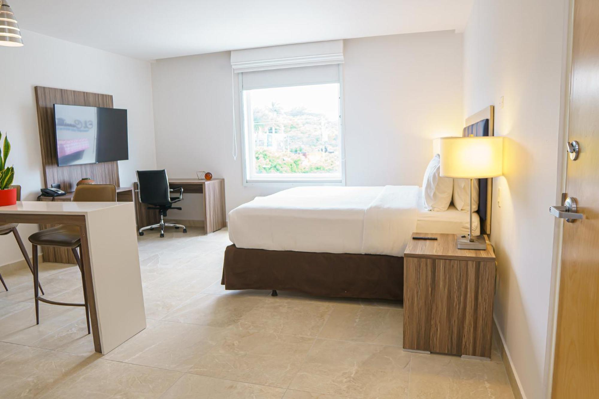 Holiday Inn Express Managua By Ihg Exterior photo