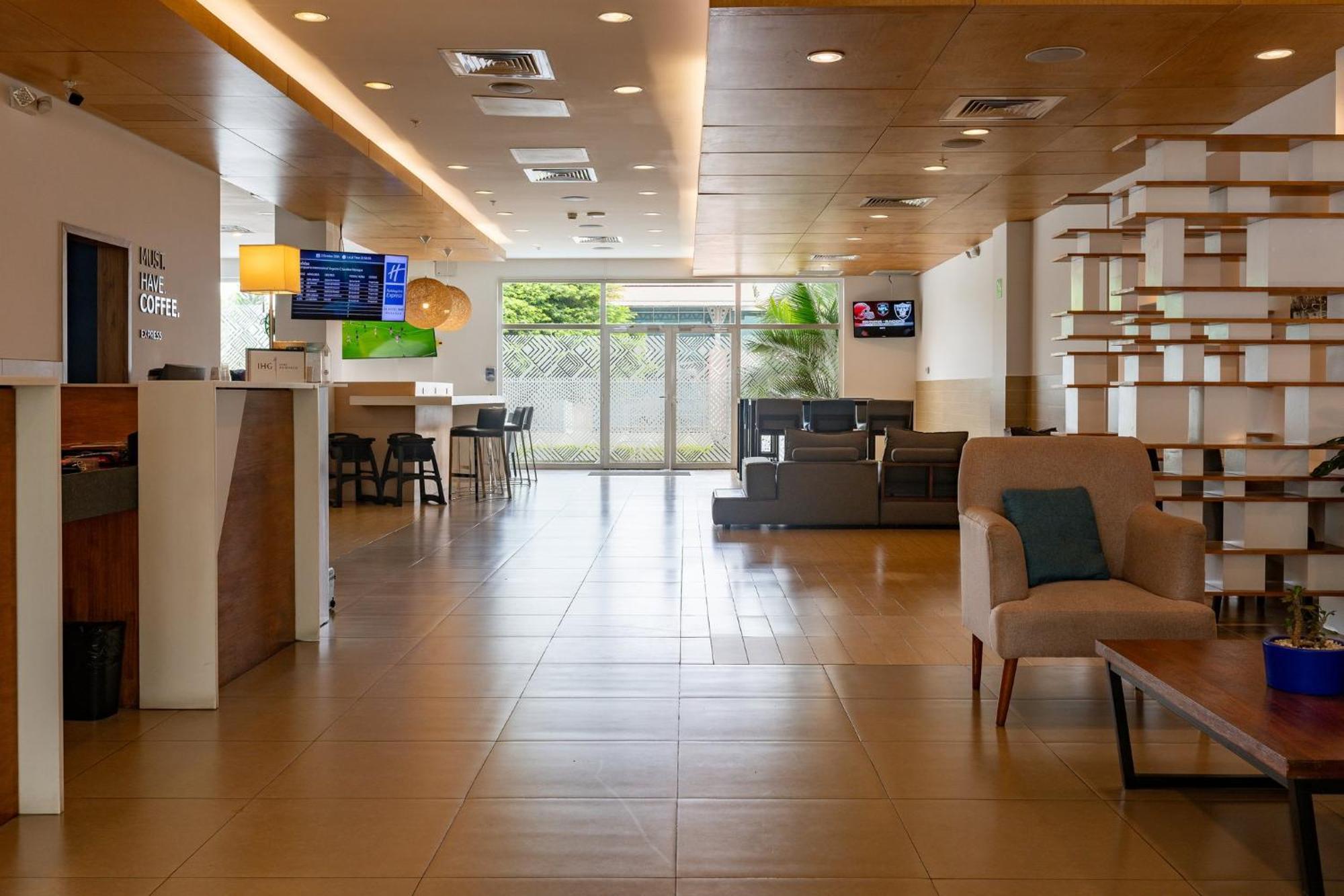 Holiday Inn Express Managua By Ihg Exterior photo