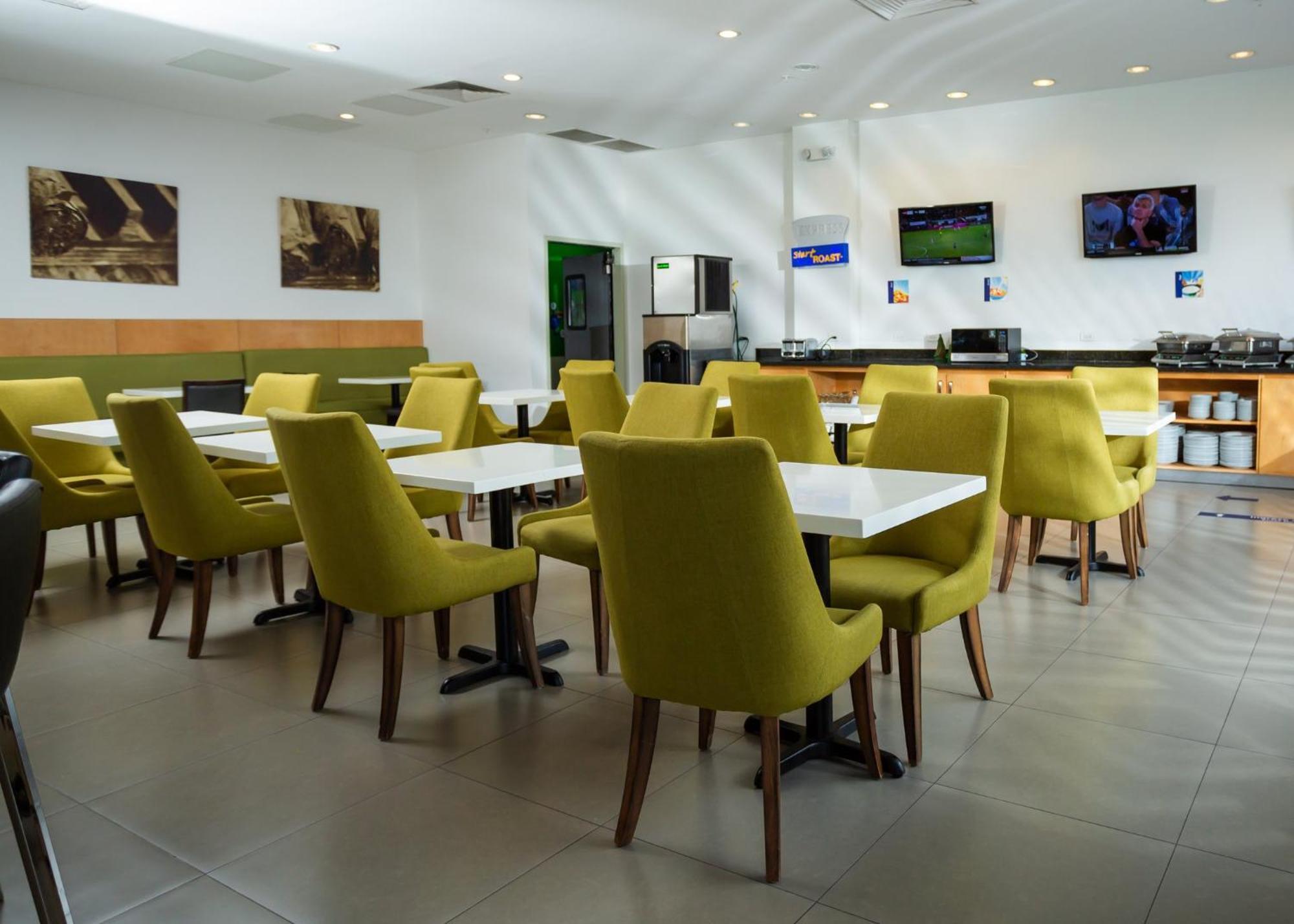 Holiday Inn Express Managua By Ihg Exterior photo