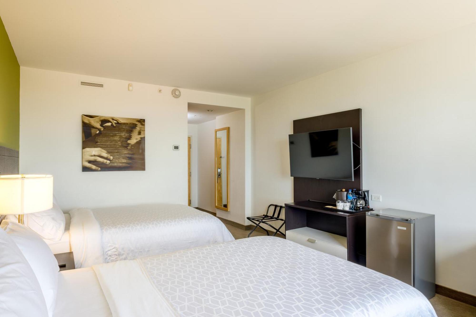Holiday Inn Express Managua By Ihg Exterior photo