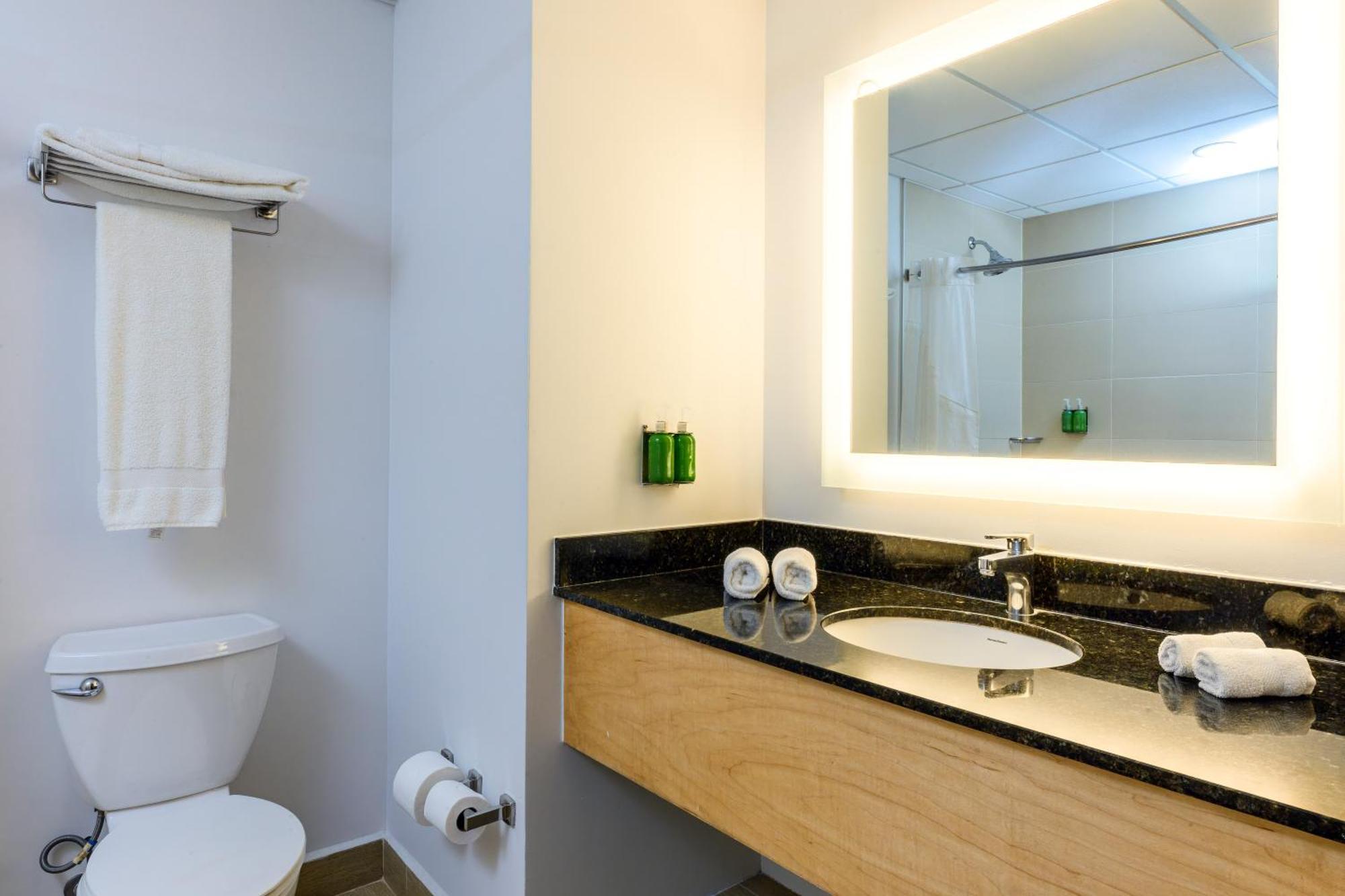 Holiday Inn Express Managua By Ihg Exterior photo